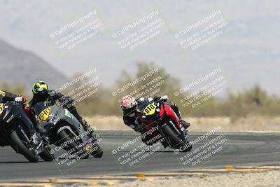 media/Apr-20-2025-CVMA (Sun) [[39090e8767]]/Race 11-500-350 Supersport (Holeshot)/